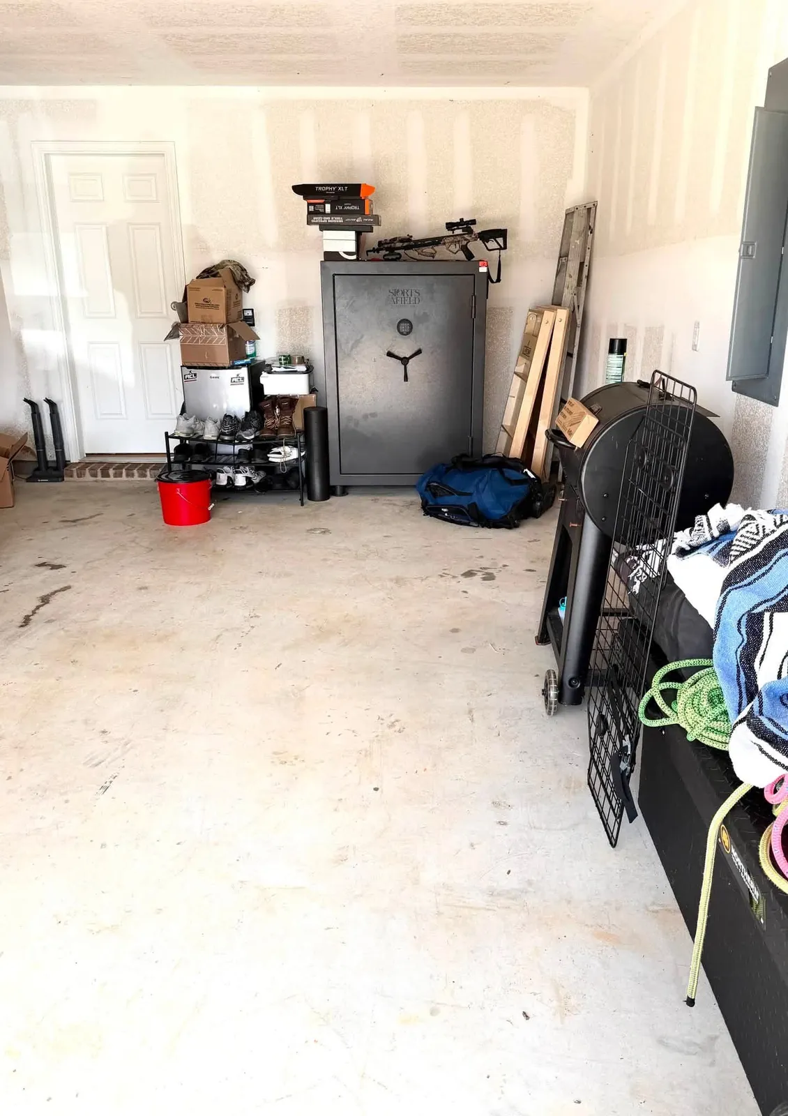 Garage after junk removal